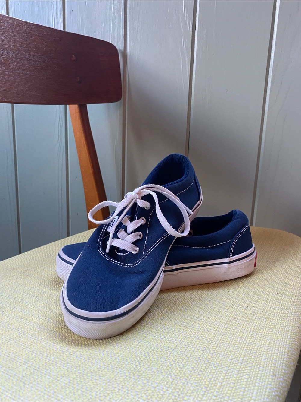 Vans Kids Navy Canvas Low-Top Sneakers with White Laces